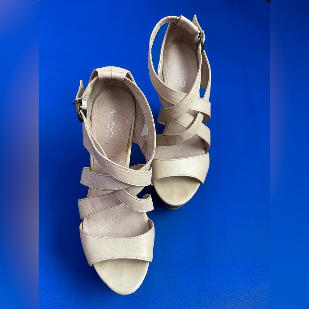 ALDO wedge heel shoes